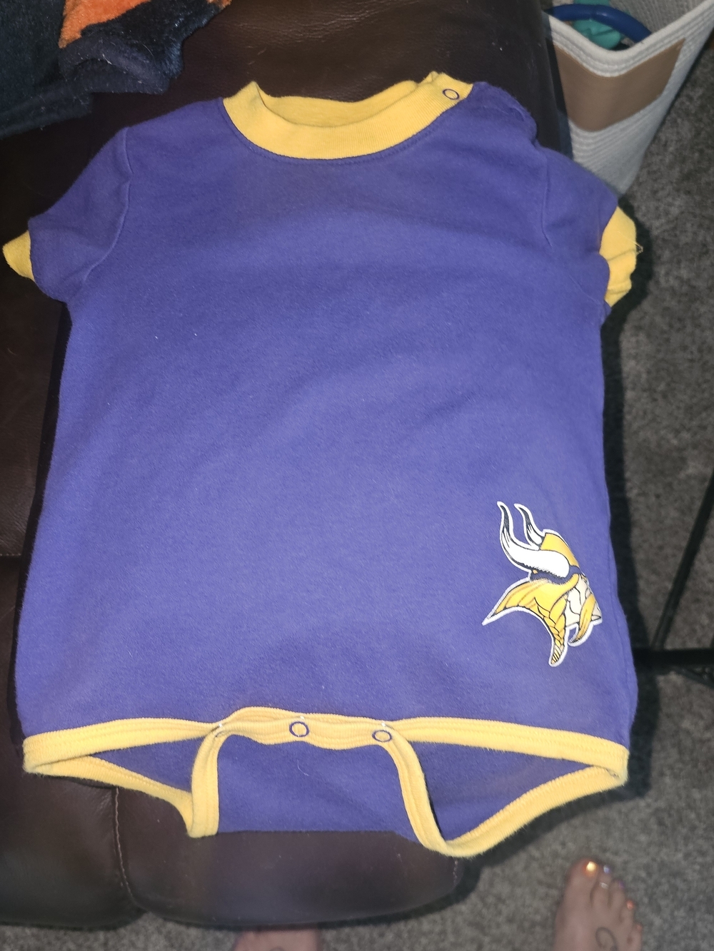 Minnesota Vikings Purple & Gold Short Sleeve Baby Bodysuit